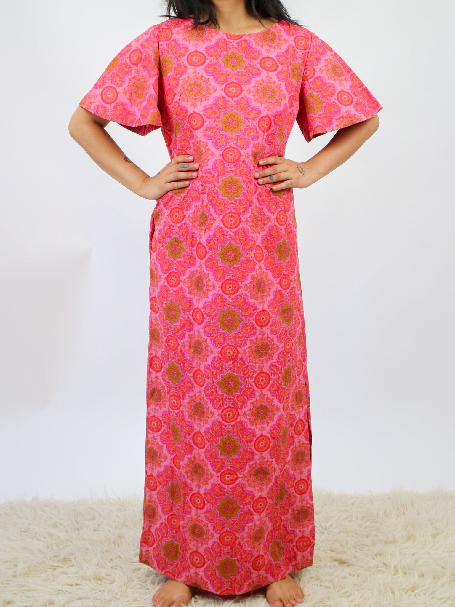 1960s pink and green hawaiian cotton maxi dress v008 – Erin Templeton