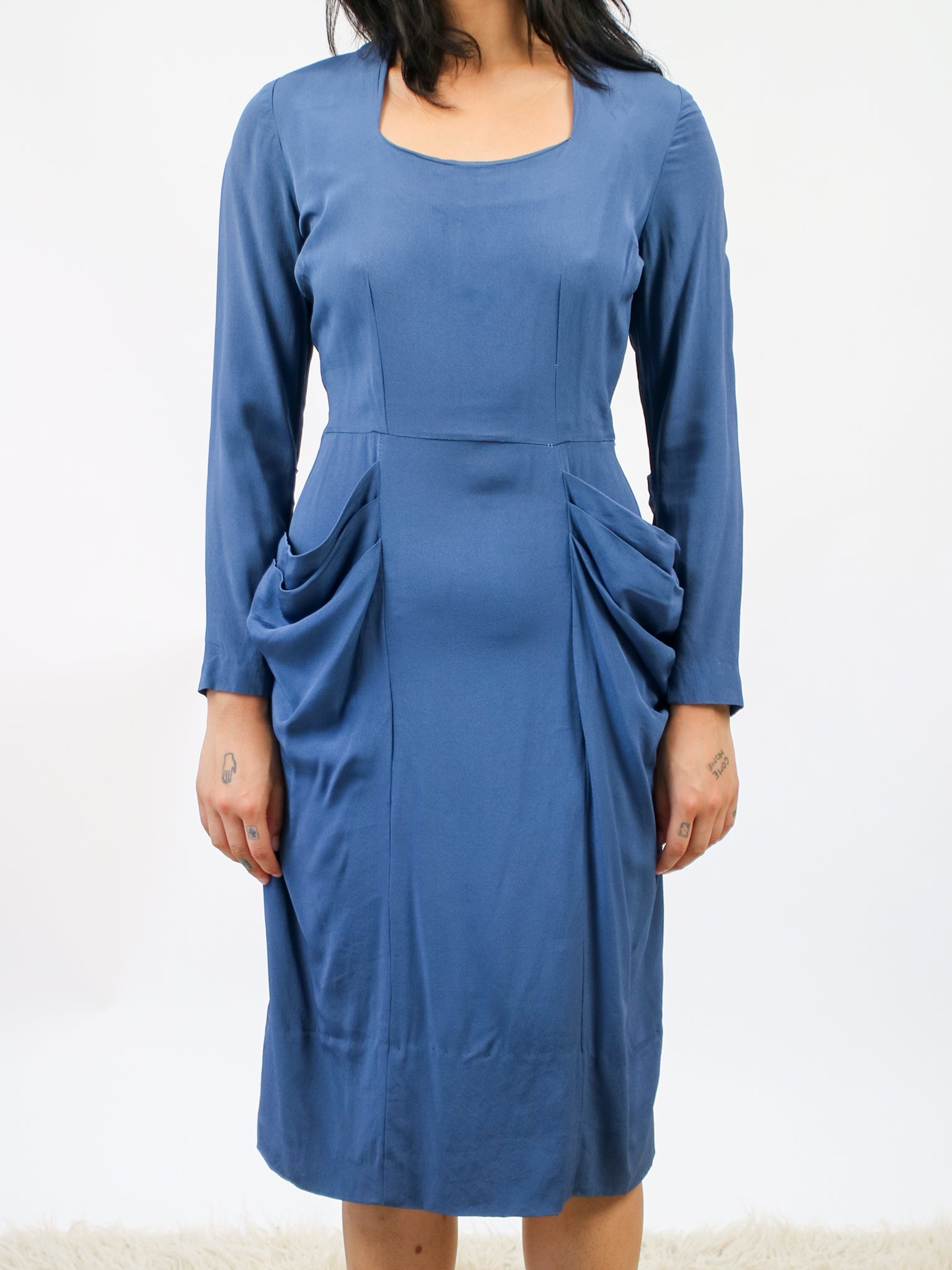 1940s light blue rayon dress with draped side pockets v198 Erin Templeton 1940s light blue rayon dress with draped side pockets v198 Erin Templeton