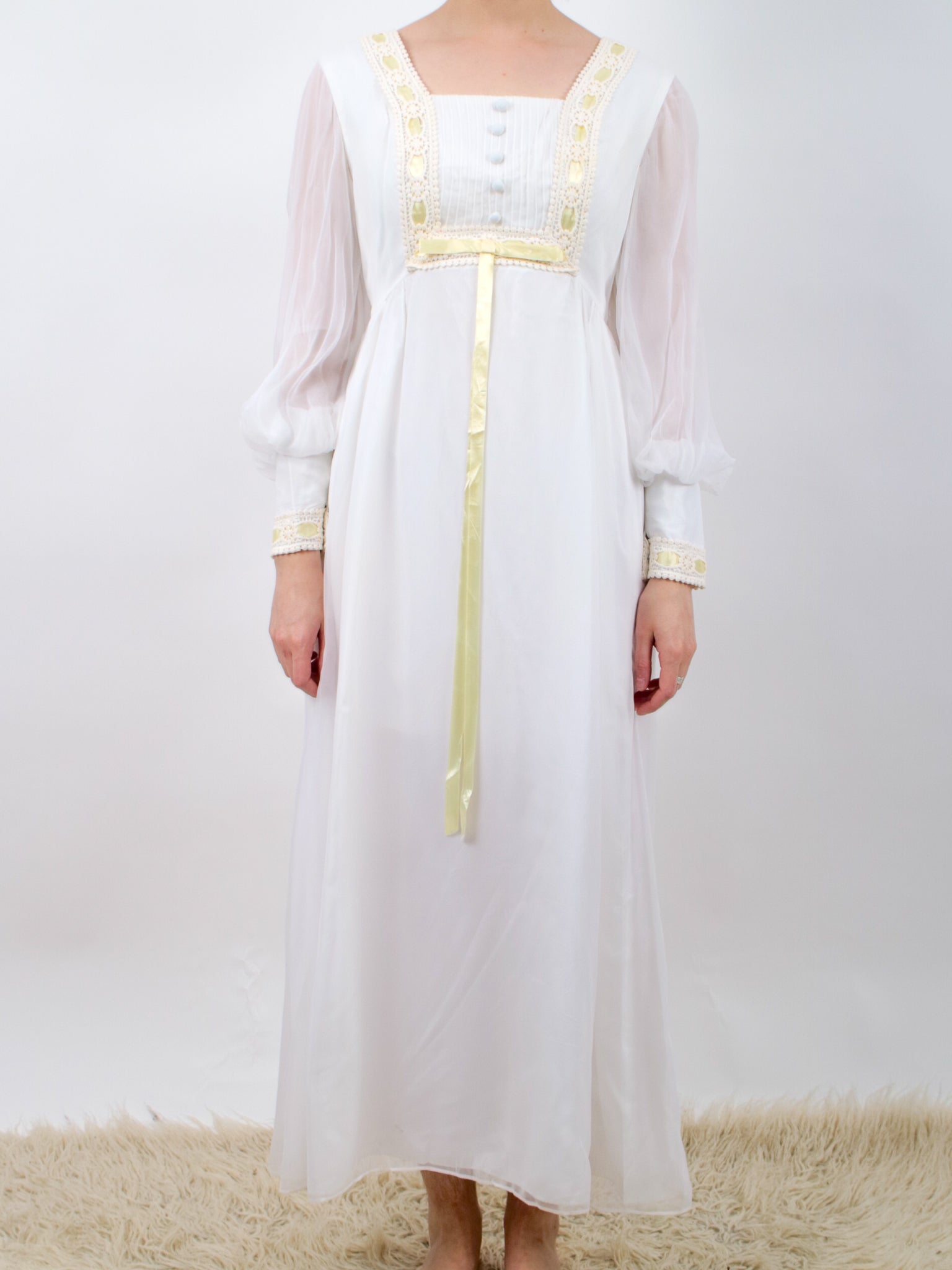 pale yellow dress Satin Light Yellow Homecoming Gown with Pockets for Girls, MH448