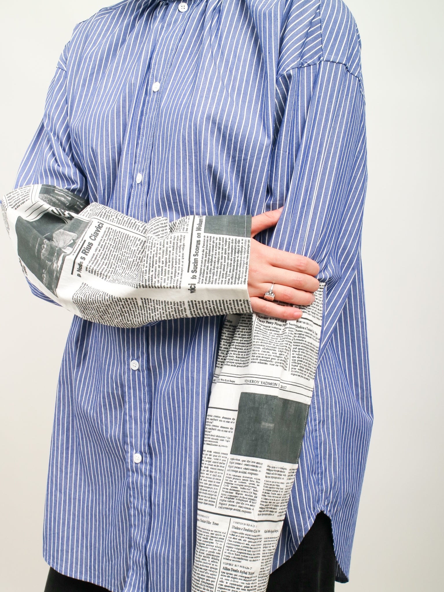 トップス balenciaga stripe newspaper shirt balenciaga stripe newspaper shirt