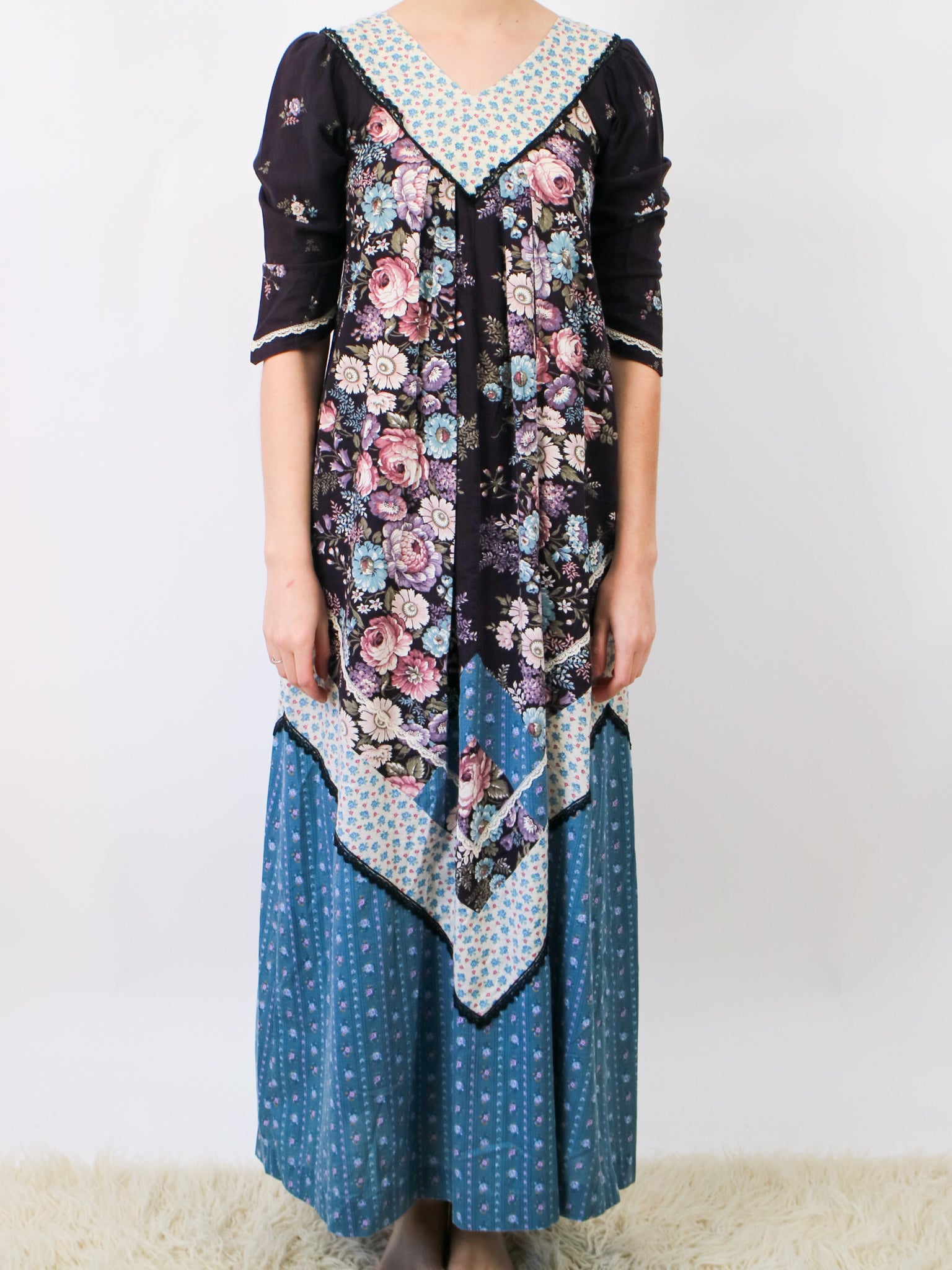 1970s Blue Rose Floral Print Maxi Tent Dress – Erin Templeton