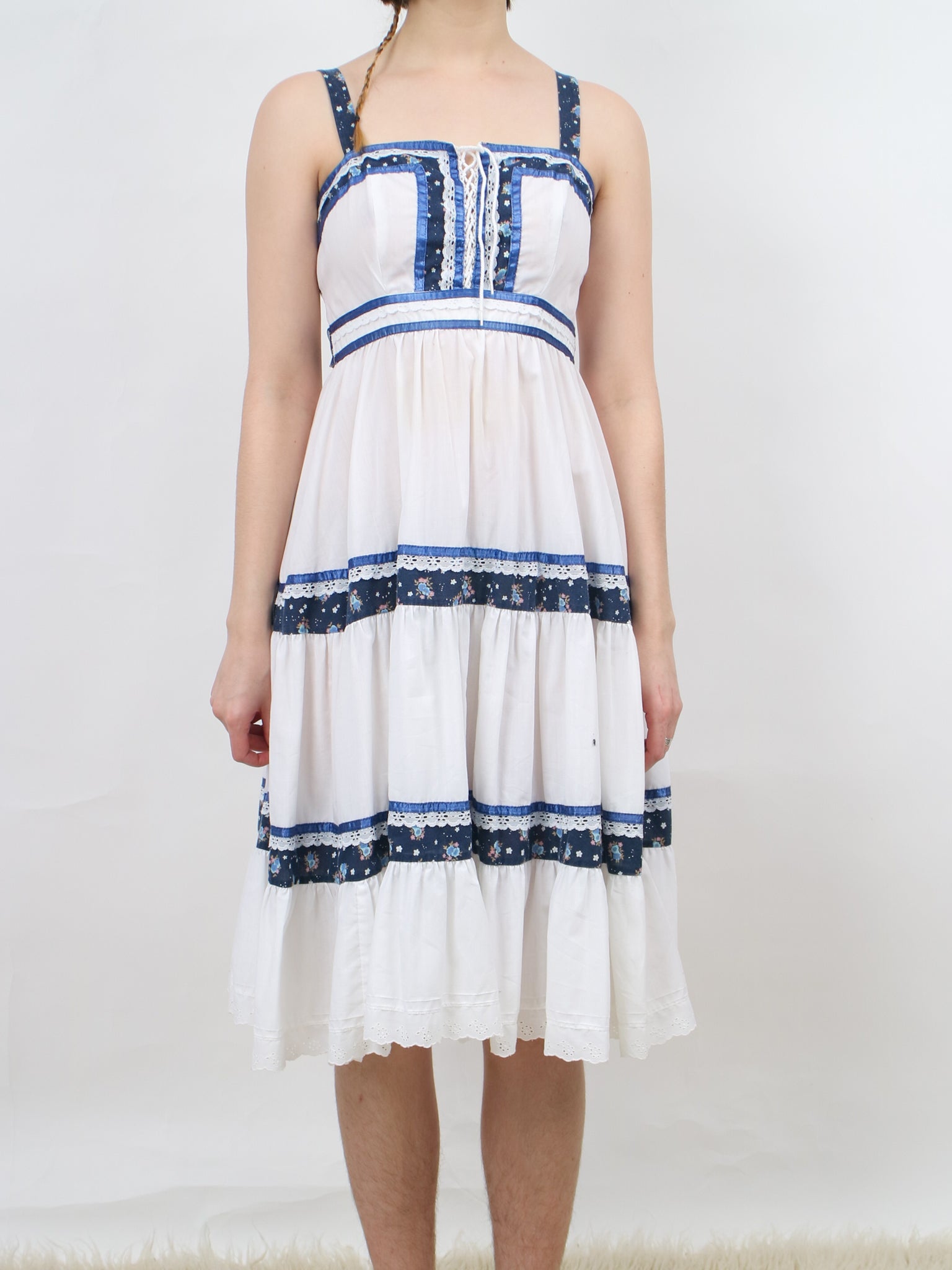 gunne sax style blue floral peasant dress V433 – Erin Templeton