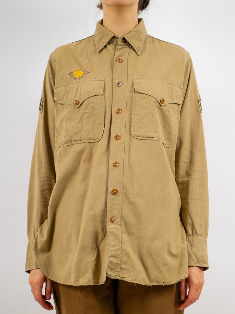 khaki 1940's air force button down with two pockets on the chest