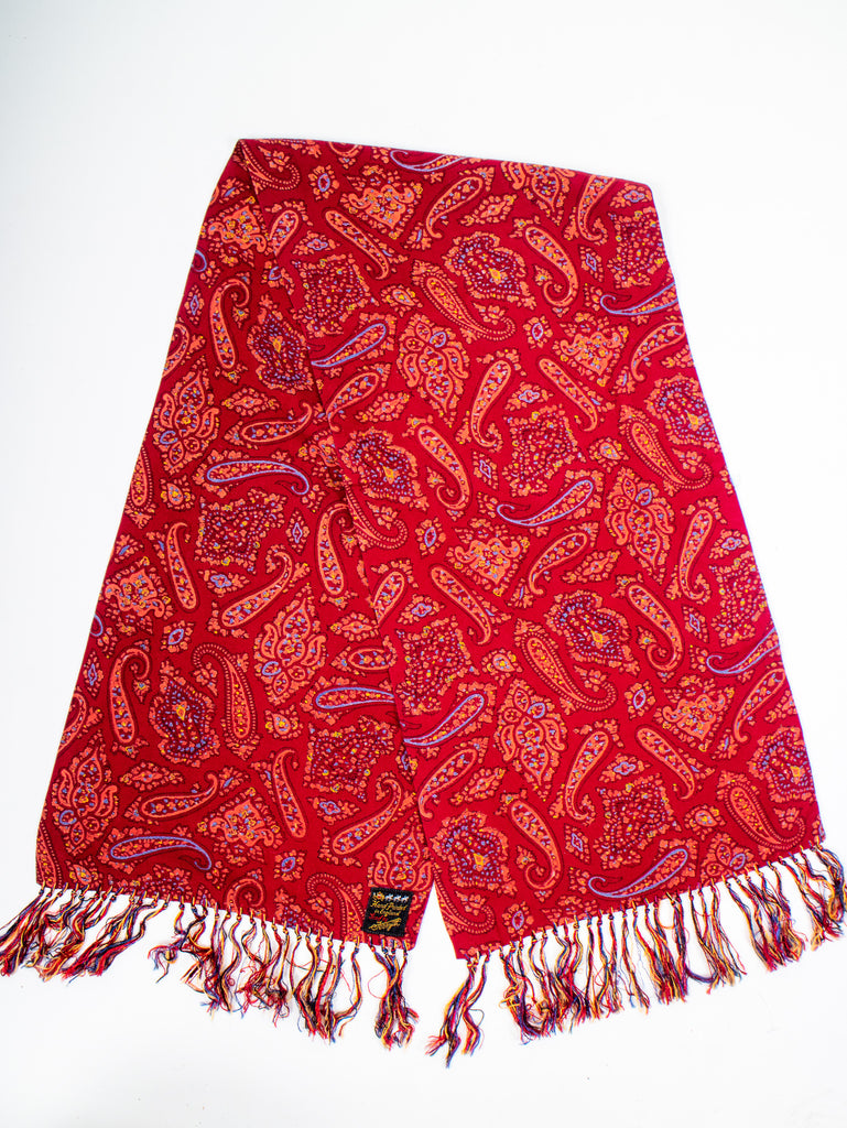 Red 1940's 'forsyth' men's opera scarf with paisley print and tassels 